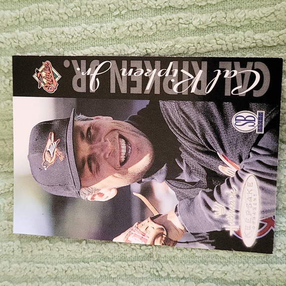 1998 Hallmark Keepsake Ornament - Cal Ripken Jr. At the Ballpark - Orioles - Picture 8 of 9